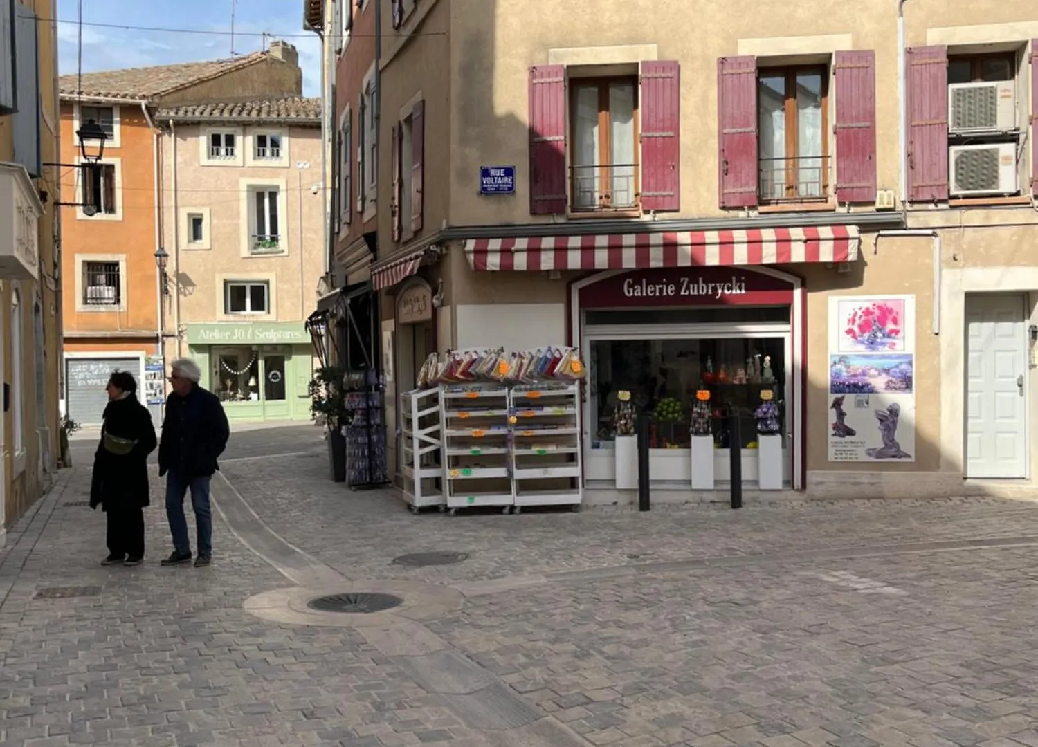 Appartement Gite Les Iris LʼIsle-sur-la-Sorgue